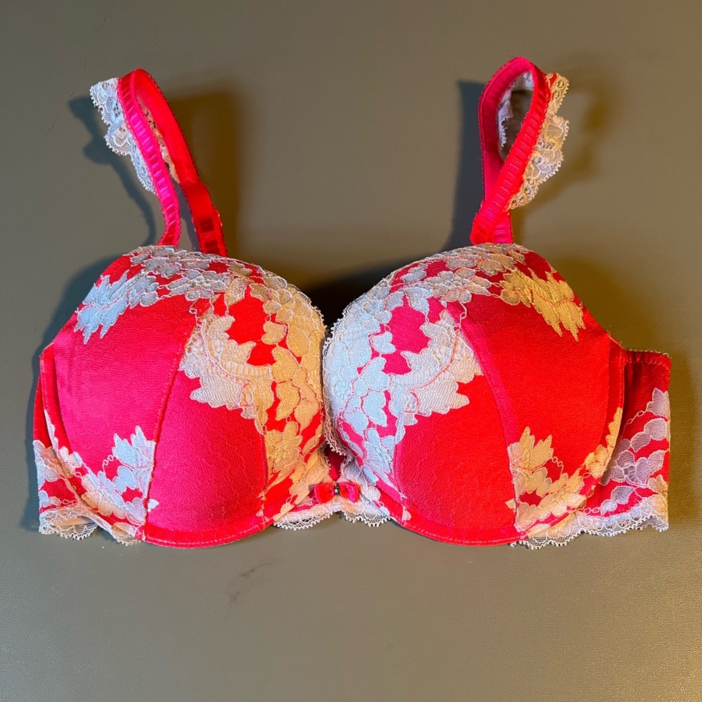 Victoria’s Secret Very Sexy Push Up Bra